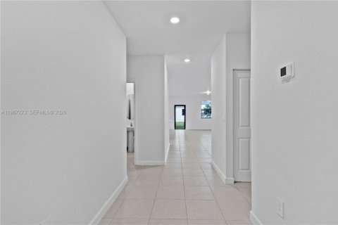 House in Homestead, Florida 3 bedrooms, 160.35 sq.m. № 2081385 - photo 7
