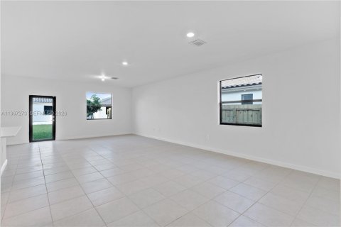 House in Homestead, Florida 3 bedrooms, 160.35 sq.m. № 2081385 - photo 8