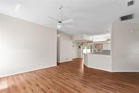 Casa en venta en Valrico, Florida, 4 dormitorios, 216.83 m2 № 1747136 - foto 13