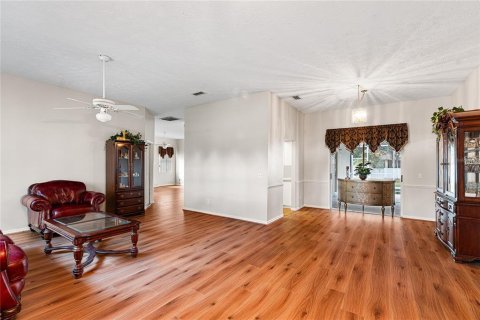 Casa en venta en Valrico, Florida, 4 dormitorios, 216.83 m2 № 1747136 - foto 5