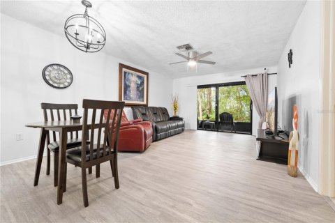Villa ou maison à vendre à Spring Hill, Floride: 2 chambres, 92.44 m2 № 2213648 - photo 8