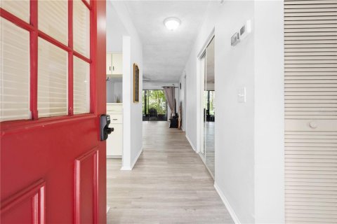 Villa ou maison à vendre à Spring Hill, Floride: 2 chambres, 92.44 m2 № 2213648 - photo 3