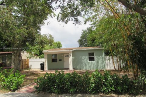 Villa ou maison à louer à Fort Lauderdale, Floride: 3 chambres № 1947262 - photo 3