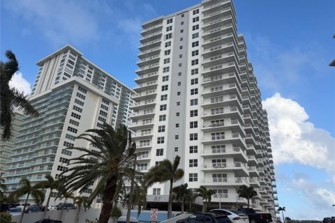 Condominio en Fort Lauderdale, Florida, 2 dormitorios  № 2084644