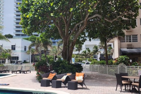 Copropriété à louer à Fort Lauderdale, Floride: 1 chambre, 75.34 m2 № 1999383 - photo 22