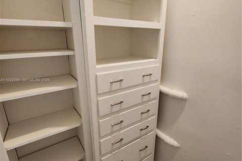 Copropriété à louer à Fort Lauderdale, Floride: 1 chambre, 75.34 m2 № 1999383 - photo 12