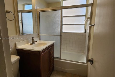 Copropriété à louer à Fort Lauderdale, Floride: 1 chambre, 75.34 m2 № 1999383 - photo 18