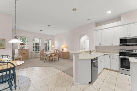 House in Leesburg, Florida 3 bedrooms, 180.14 sq.m. № 1846396 - photo 15