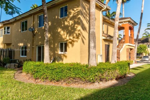 Condominio en alquiler en Homestead, Florida, 3 dormitorios, 111.11 m2 № 1883796 - foto 3