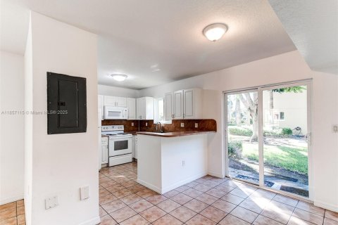 Condominio en alquiler en Homestead, Florida, 3 dormitorios, 111.11 m2 № 1883796 - foto 13