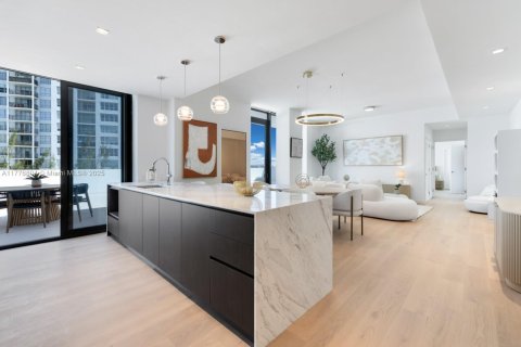Condo in Miami Beach, Florida, 2 bedrooms  № 1701246 - photo 6