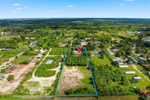 Villa ou maison à vendre à Miami, Floride: 3 chambres, 182.09 m2 № 2278310 - photo 2