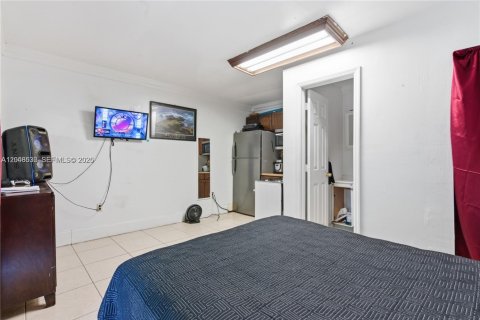 Villa ou maison à vendre à Miami, Floride: 3 chambres, 182.09 m2 № 2278310 - photo 17
