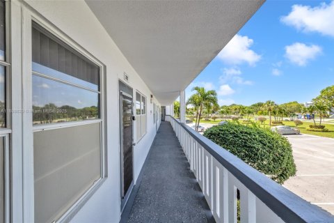 Copropriété à vendre à Deerfield Beach, Floride: 2 chambres, 92.9 m2 № 1865725 - photo 6