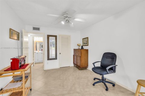 Copropriété à vendre à Deerfield Beach, Floride: 2 chambres, 92.9 m2 № 1865725 - photo 26