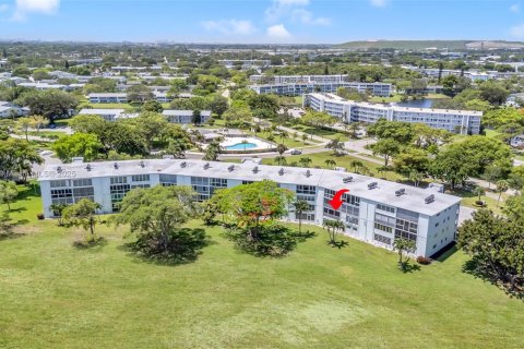Copropriété à vendre à Deerfield Beach, Floride: 2 chambres, 92.9 m2 № 1865725 - photo 4