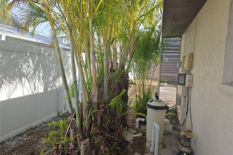 House in Bradenton, Florida 3 bedrooms, 168.71 sq.m. № 2149155 - photo 8