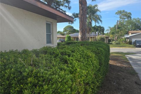 House in Bradenton, Florida 3 bedrooms, 168.71 sq.m. № 2149155 - photo 7