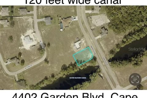 Terreno en Cape Coral, Florida № 2233235