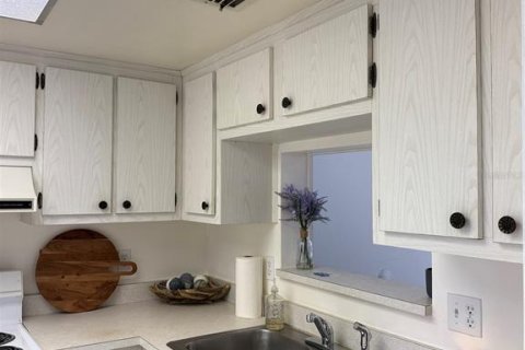 House in Clearwater, Florida 1 bedroom, 59.83 sq.m. № 1523464 - photo 10
