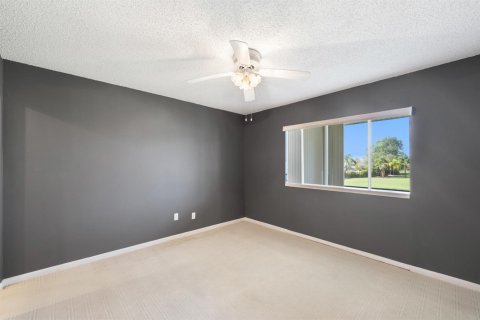 Copropriété à vendre à Stuart, Floride: 2 chambres, 76.09 m2 № 2261150 - photo 21