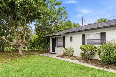 Propiedad comercial en venta en Sarasota, Florida, 8 dormitorios, 294.69 m2 № 2258224 - foto 13
