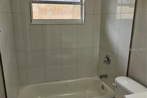 Propiedad comercial en venta en Sarasota, Florida, 8 dormitorios, 294.69 m2 № 2258224 - foto 21