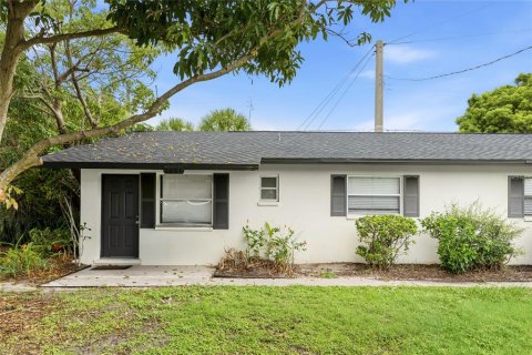 Propiedad comercial en venta en Sarasota, Florida, 8 dormitorios, 294.69 m2 № 2258224 - foto 12