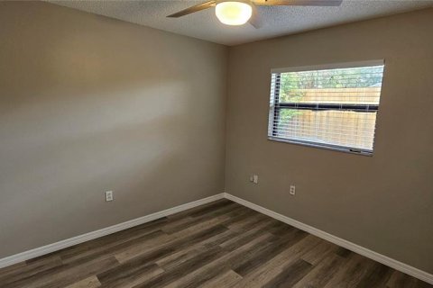 Propiedad comercial en venta en Sarasota, Florida, 8 dormitorios, 294.69 m2 № 2258224 - foto 20