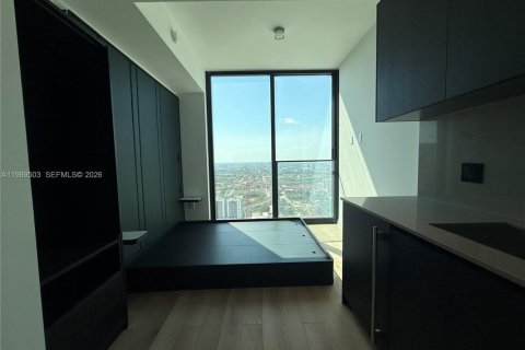 Condo in Miami, Florida  № 2255406 - photo 7