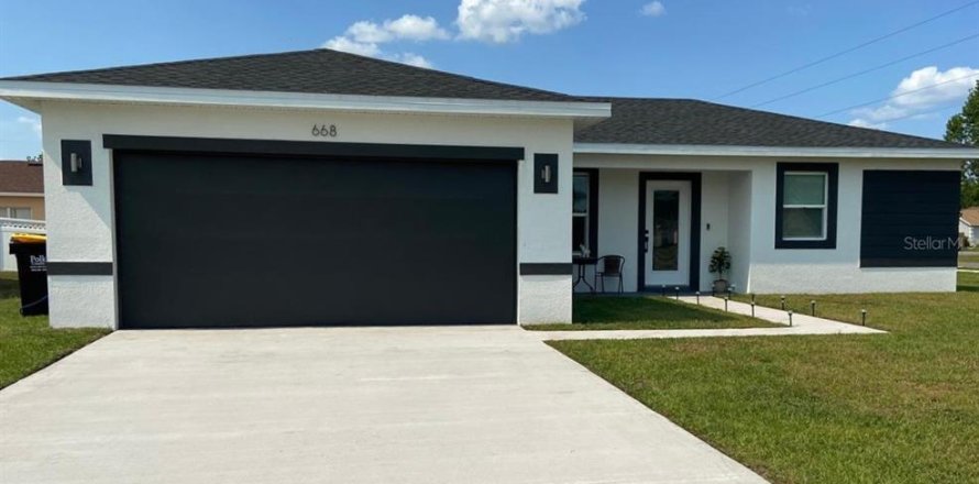 Casa en Kissimmee, Florida 3 dormitorios, 118.82 m2 № 1916637