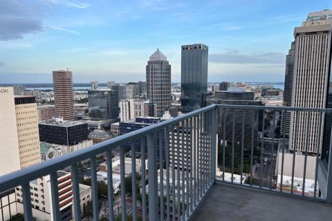 Condominio en alquiler en Tampa, Florida, 2 dormitorios, 114.46 m2 № 2093585 - foto 5