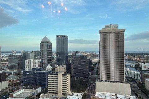 Condominio en alquiler en Tampa, Florida, 2 dormitorios, 114.46 m2 № 2093585 - foto 2