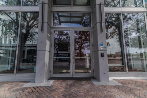 Condominio en alquiler en Tampa, Florida, 2 dormitorios, 114.46 m2 № 2093585 - foto 3