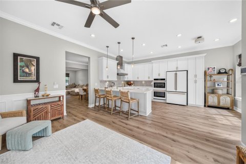 Townhouse in Celebration, Florida 4 bedrooms, 260.22 sq.m. № 2225286 - photo 27