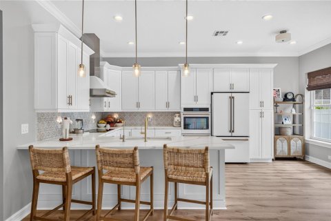 Townhouse in Celebration, Florida 4 bedrooms, 260.22 sq.m. № 2225286 - photo 21
