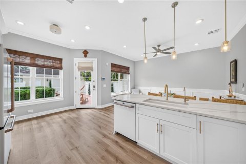 Townhouse in Celebration, Florida 4 bedrooms, 260.22 sq.m. № 2225286 - photo 26