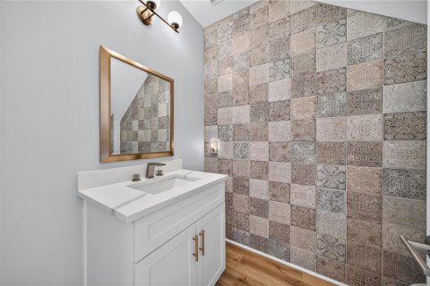 Townhouse in Celebration, Florida 4 bedrooms, 260.22 sq.m. № 2225286 - photo 13