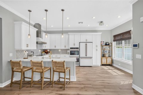 Townhouse in Celebration, Florida 4 bedrooms, 260.22 sq.m. № 2225286 - photo 20