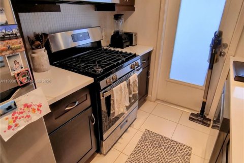 Copropriété à louer à Miami Beach, Floride: 1 chambre, 68 m2 № 2062727 - photo 9