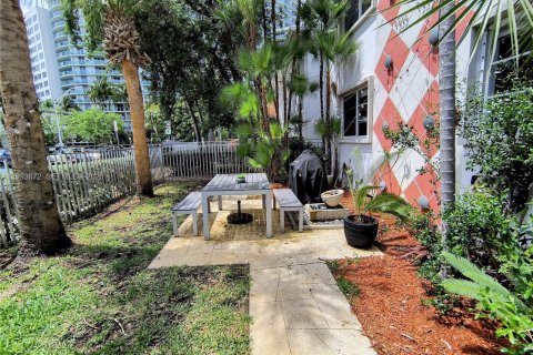 Copropriété à louer à Miami Beach, Floride: 1 chambre, 68 m2 № 2062727 - photo 17