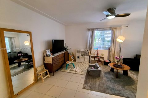 Copropriété à louer à Miami Beach, Floride: 1 chambre, 68 m2 № 2062727 - photo 3