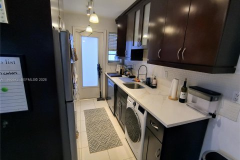 Copropriété à louer à Miami Beach, Floride: 1 chambre, 68 m2 № 2062727 - photo 7