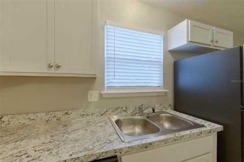 Villa ou maison à louer à Ocala, Floride: 3 chambres, 93.18 m2 № 2383874 - photo 7