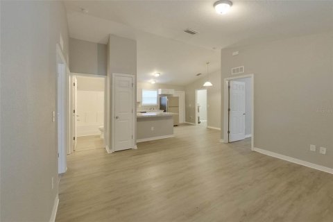 Villa ou maison à louer à Ocala, Floride: 3 chambres, 93.18 m2 № 2383874 - photo 5