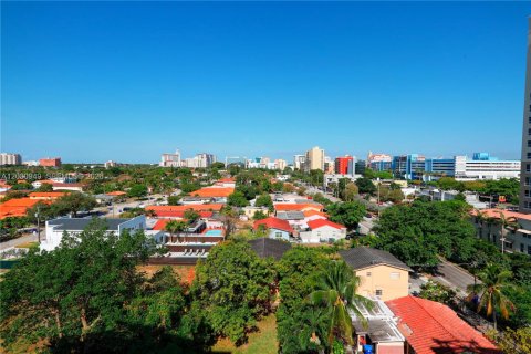 Купить кондоминиум в Майами, Флорида 2 спальни, 83.33м2, № 2088372 - фото 6