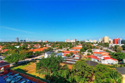 Купить кондоминиум в Майами, Флорида 2 спальни, 83.33м2, № 2088372 - фото 9