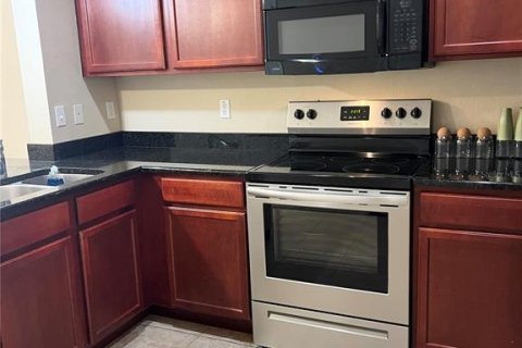 Condominio en alquiler en Gainesville, Florida, 2 dormitorios, 107.86 m2 № 1919324 - foto 3