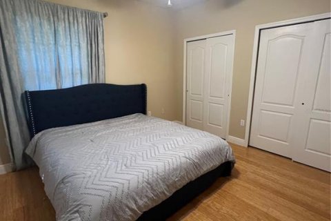 Condominio en alquiler en Gainesville, Florida, 2 dormitorios, 107.86 m2 № 1919324 - foto 9