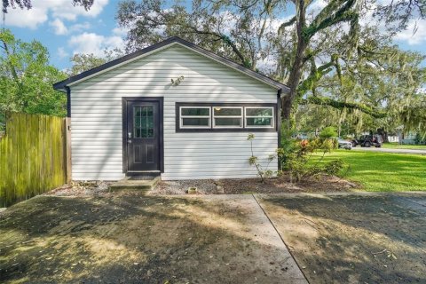 Villa ou maison à vendre à Tampa, Floride: 2 chambres, 81.75 m2 № 2415527 - photo 19